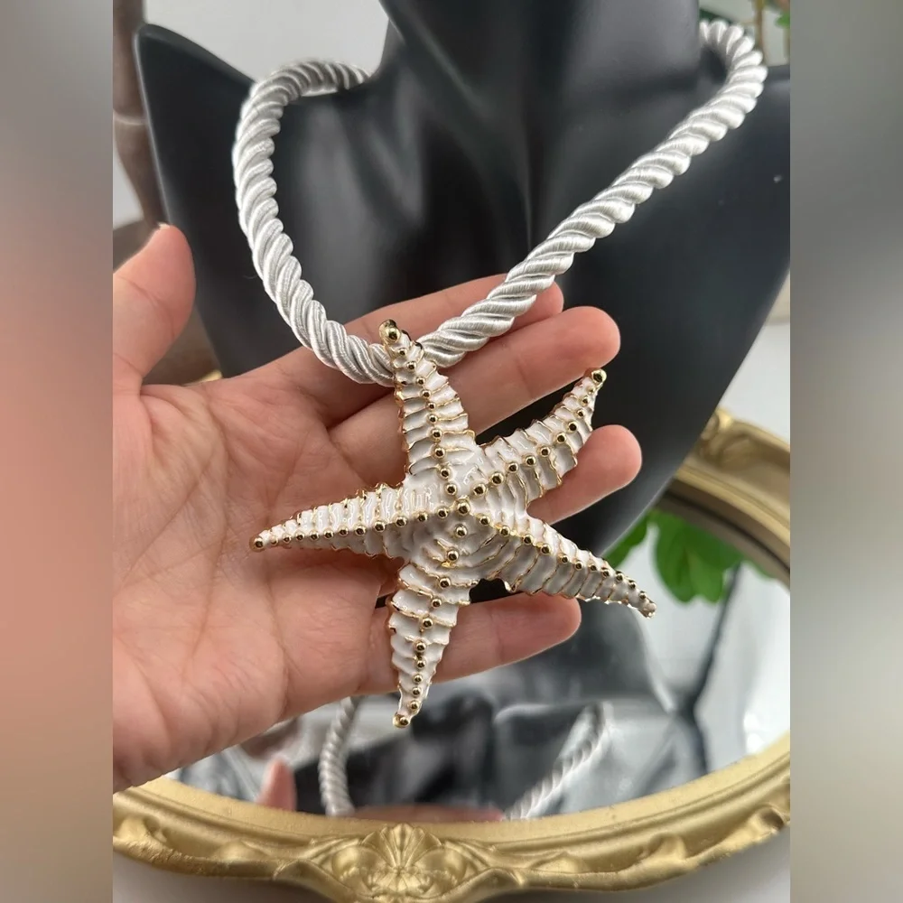 Zara Starfish Pendant Rope Necklace – Bold Statement Beach-Inspired Jewelry - Picture 6 of 10